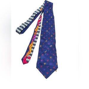 V2 Versace Navy Printed Tie W/Versace Print Trim and Starbursts Silk Tie